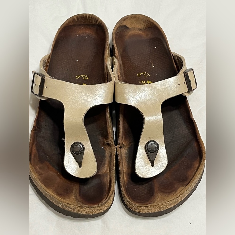 Birkenstock Gizeh Sandals - Picture 4 of 8